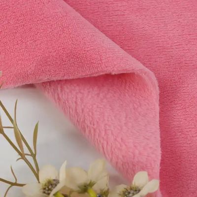 Προσαρμοσμένο χρώμα 100D Yarn Count Coral Fleece Fabric για Πιτζάμες 300gm Double Faced