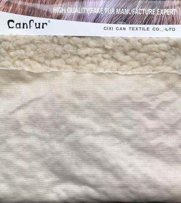 100% Polyester Plush ύφασμα πλεκτό 320gm 58/60 " πλάτος Γρήγορο ξήρανση για ύφασμα Sherpa