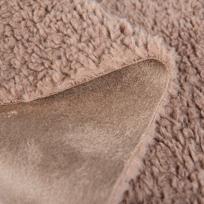 Προσαρμόσιμο αριθμό νήματος 100% Polyester Sherpa Fleece Teddy Bonded Suede πλεκτό ύφασμα