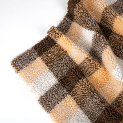 Ελαφρύ και μονωτικό 100% Polyester Plaid Sherpa Fleece Fabric για ενδύματα Shell