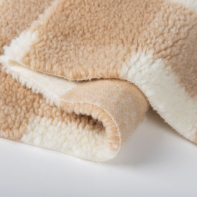 Ελαφρύ και μονωτικό 100% Polyester Plaid Sherpa Fleece Fabric για ενδύματα Shell