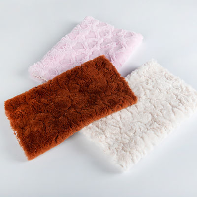Ελαφρύς βουρτσισμένος PV Plush False Rabbit Fur Fabric για παλτό 100% Polyester Αριθμός νήματος 80S × 80S