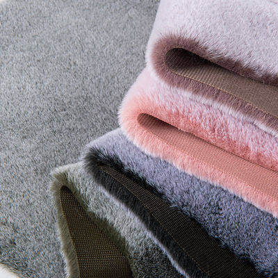 Λευκή Τύπου Χρωματική Τύπωση Mink Rabbit Fur Fabric for Garments 133×100 Πυκνότητα και μαλακότητα