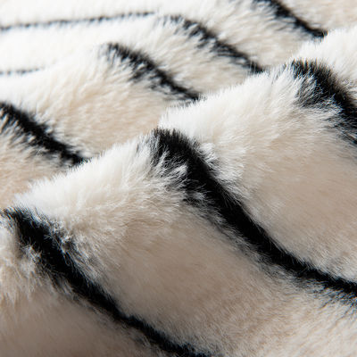 FDY Εκτύπωση για ενδύματα Κατασκευή 100 Polyester Sherpa Fux Fur Warp Suede Τύπος υφάσματος